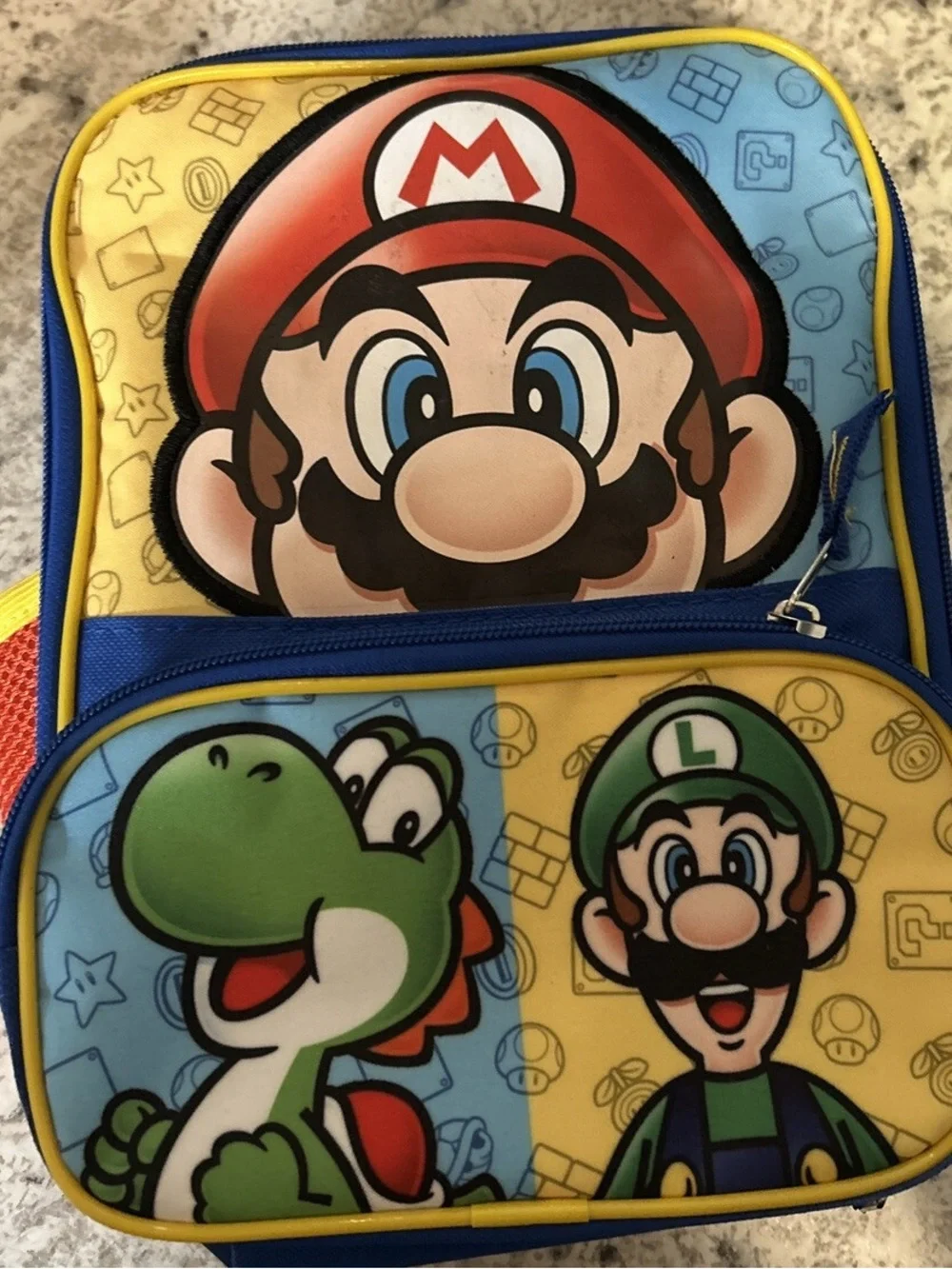 Nintendo Super Mario Brothers Luigi Set Of Youth Hat And Lunchbox